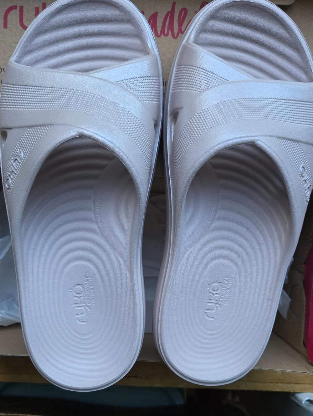 Ryka  Slide Sandals Beige Size 8 Medium